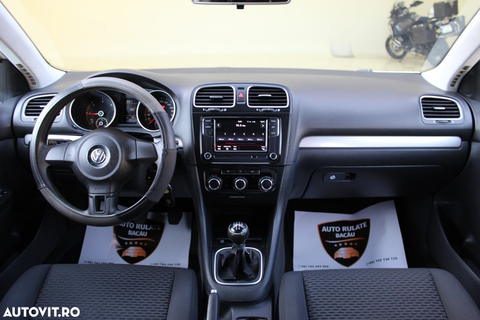 Volkswagen Golf - 8