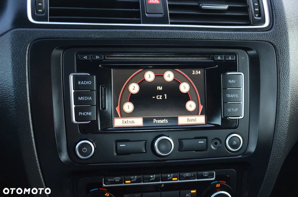 Volkswagen Jetta 1.6 TDI Blue Motion Technology Comfortline - 28