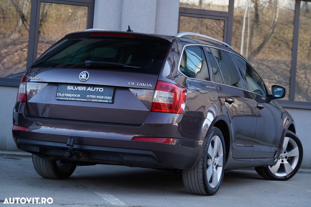Skoda Octavia 2.0 TDI DSG Style - 16