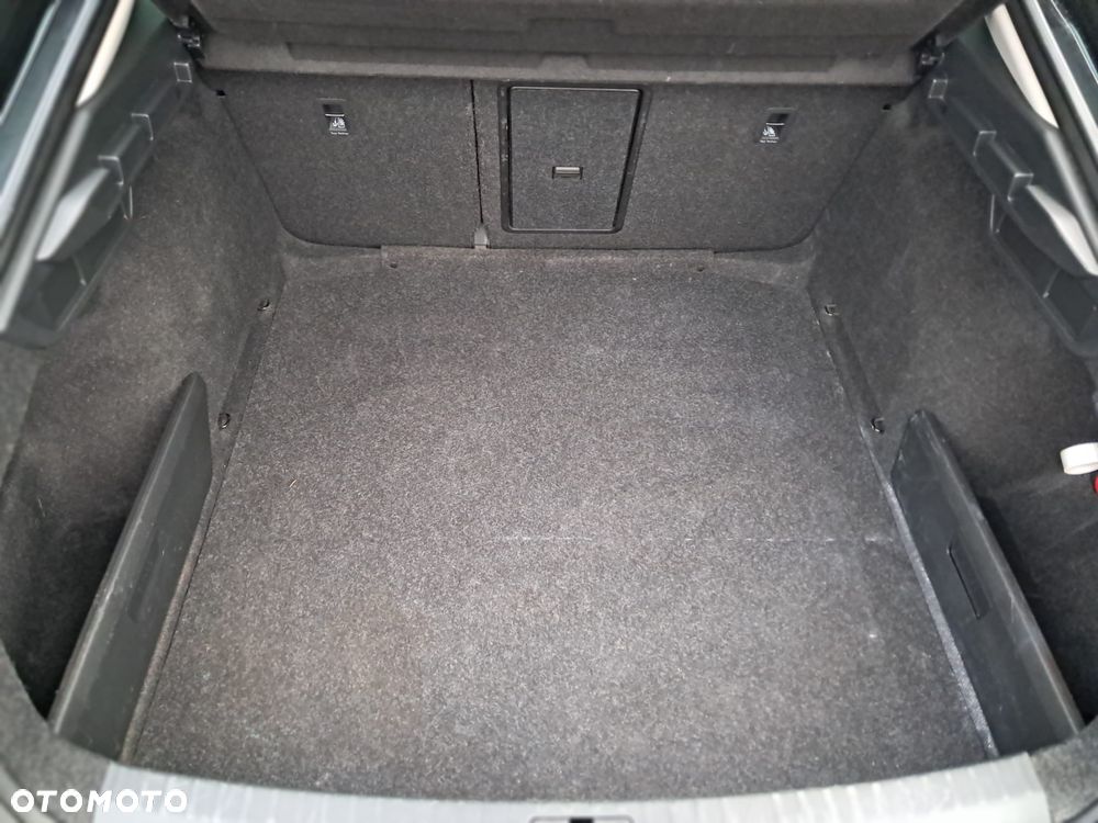 Skoda Octavia 2.0 TDI Ambition DSG - 9