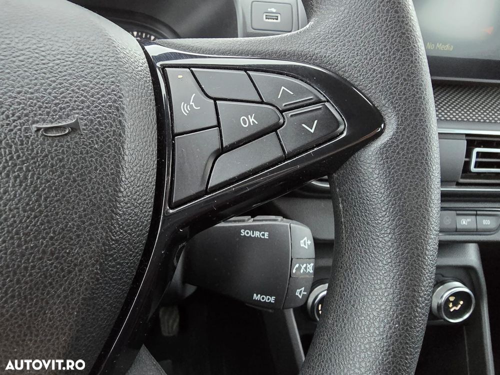 Dacia Logan TCe 90 MT6 Prestige - 27