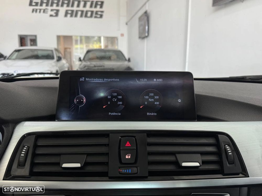 BMW 320 d Touring Auto Pack M - 35