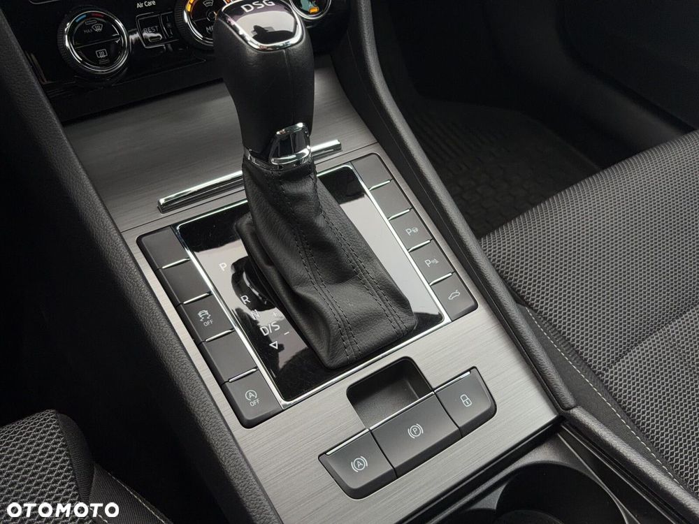 Skoda Superb 2.0 TSI Style DSG - 22