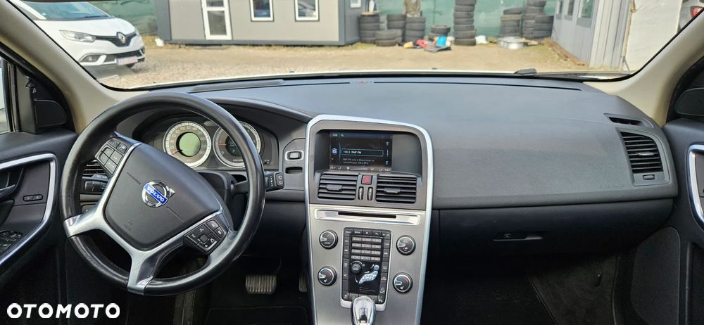 Volvo XC 60 D5 AWD Geartronic Summum - 40