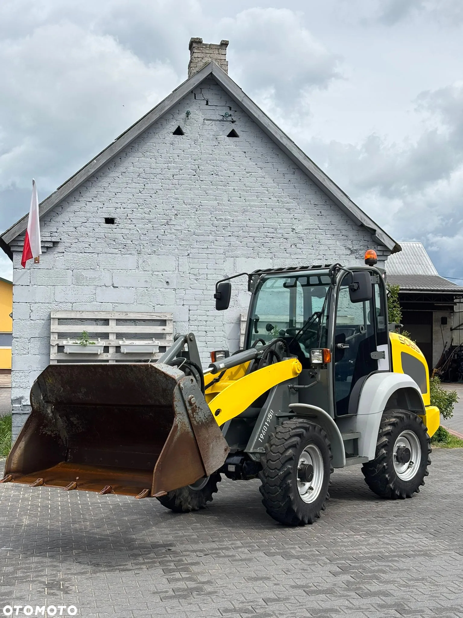 Kramer 5065 5075 850 480 CAT 906M 908 H Jcb 407 409  908 H Atlas Weidemann Volvo - 3