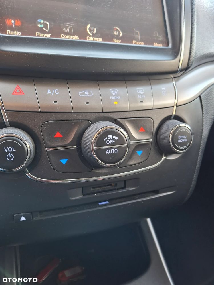 Dodge Journey - 8