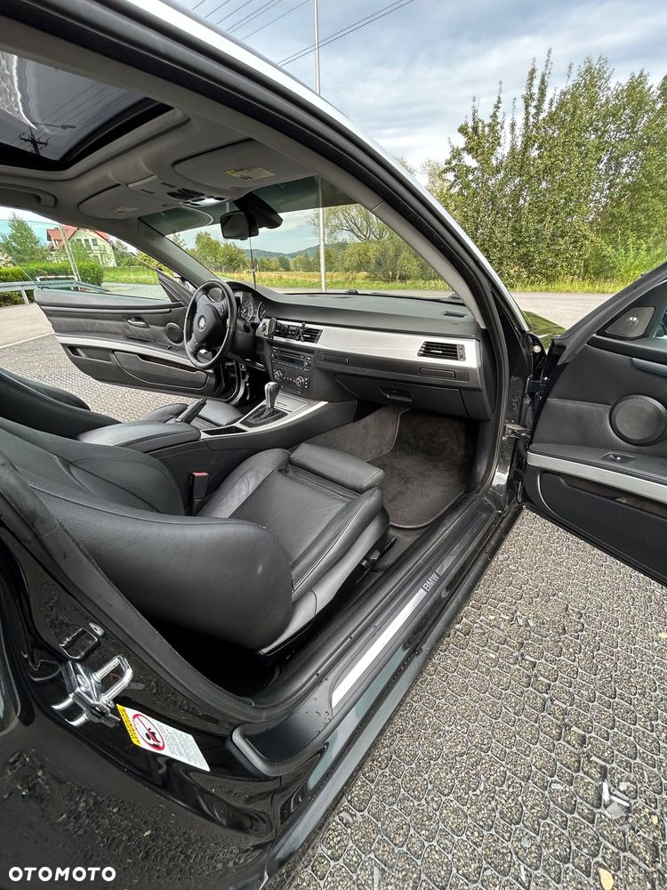 BMW Seria 3 335i - 22