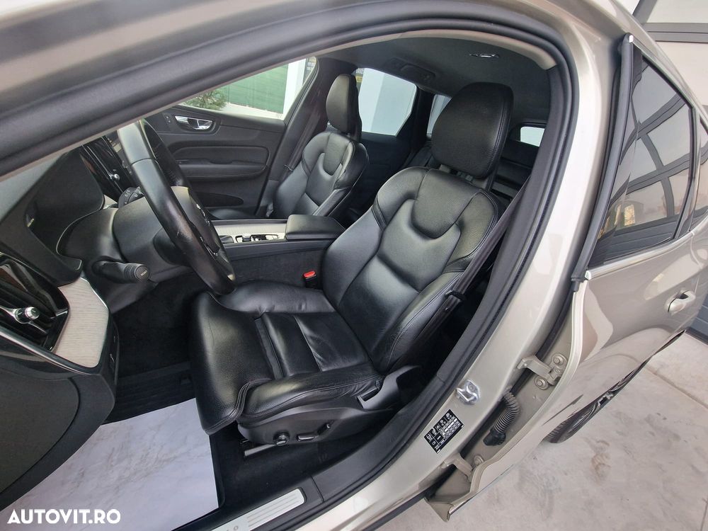 Volvo XC 60 D4 AWD Geartronic Inscription - 11