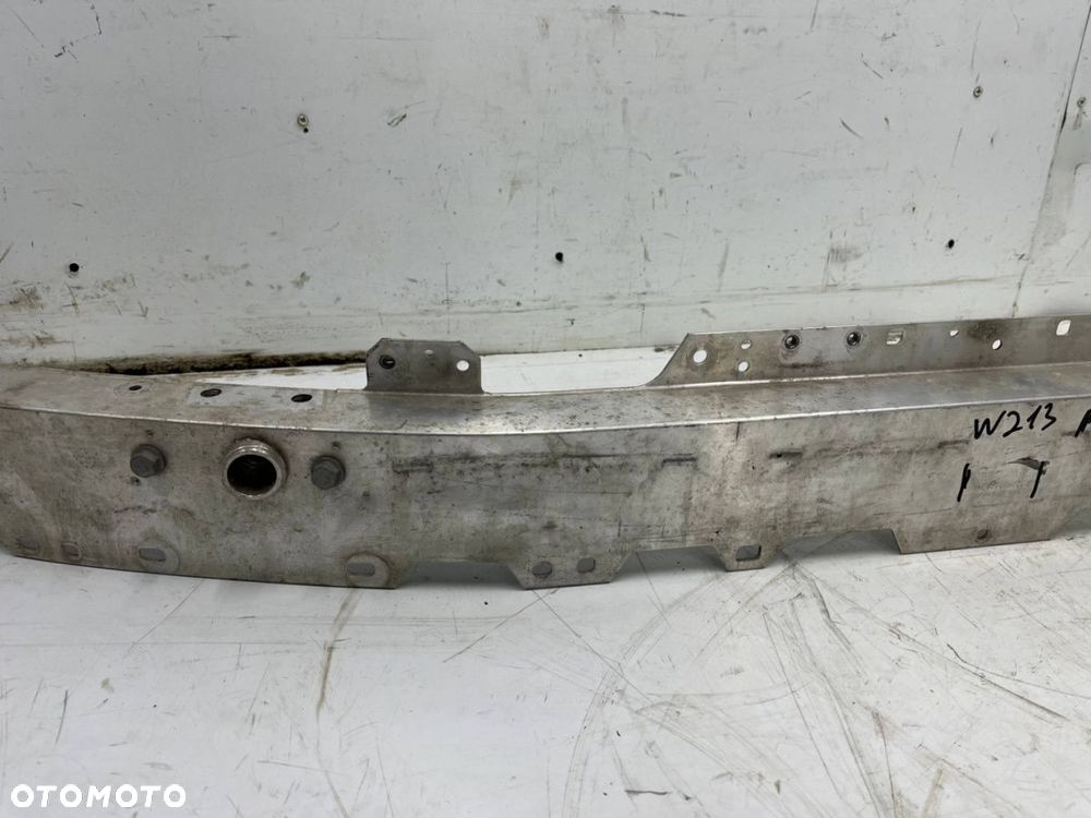 Belka zderzaka Mercedes w213 16-20r. przednia wzmocnienie passa uszkodzone a2136200130 - 4