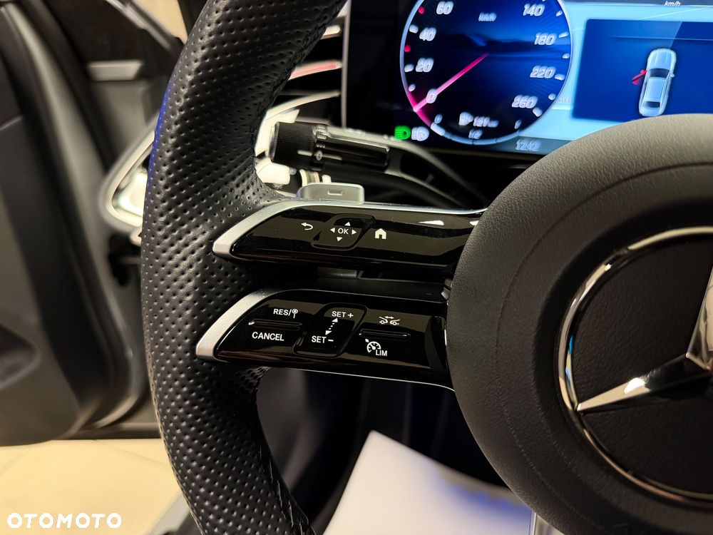 Mercedes-Benz Klasa E 220 d mHEV 4-Matic AMG 9G-Tronic - 22