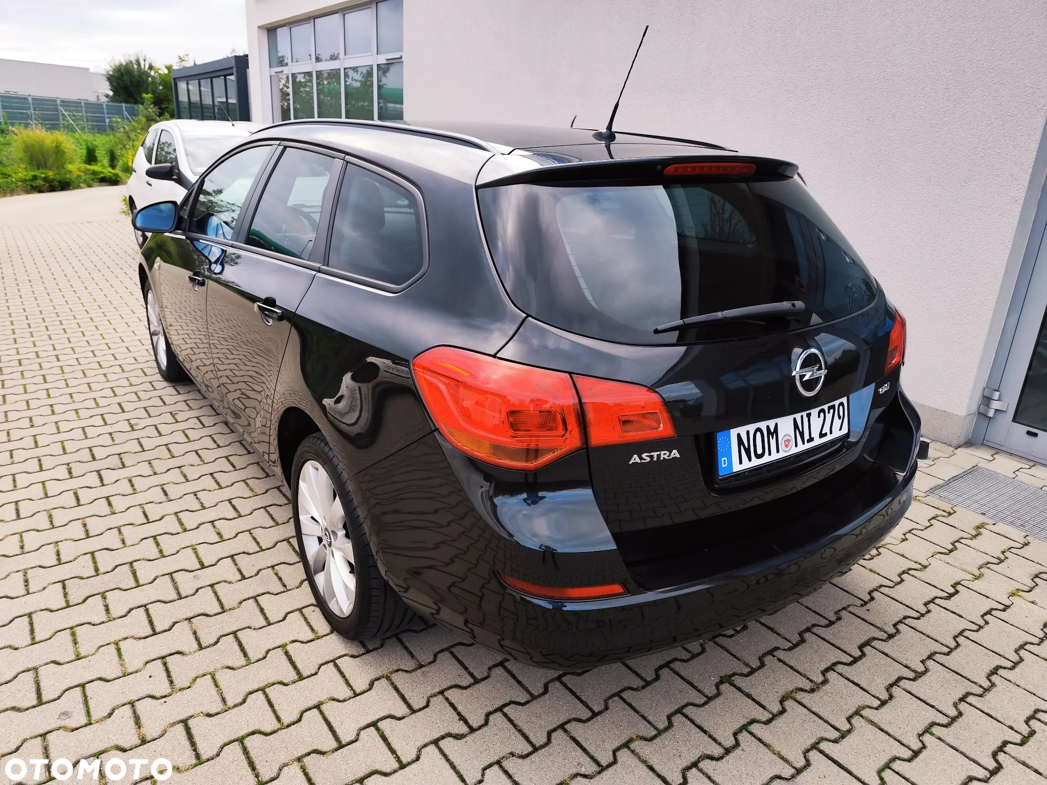 Opel Astra 1.7 CDTI DPF 150 Jahre - 4