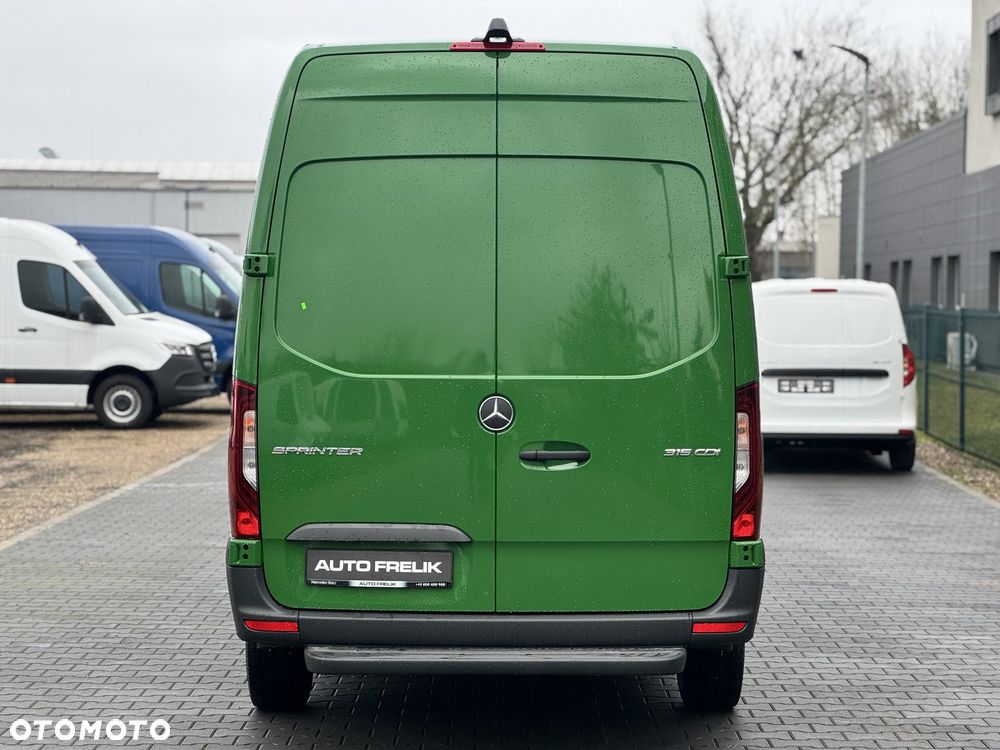 Mercedes-Benz Sprinter - 7