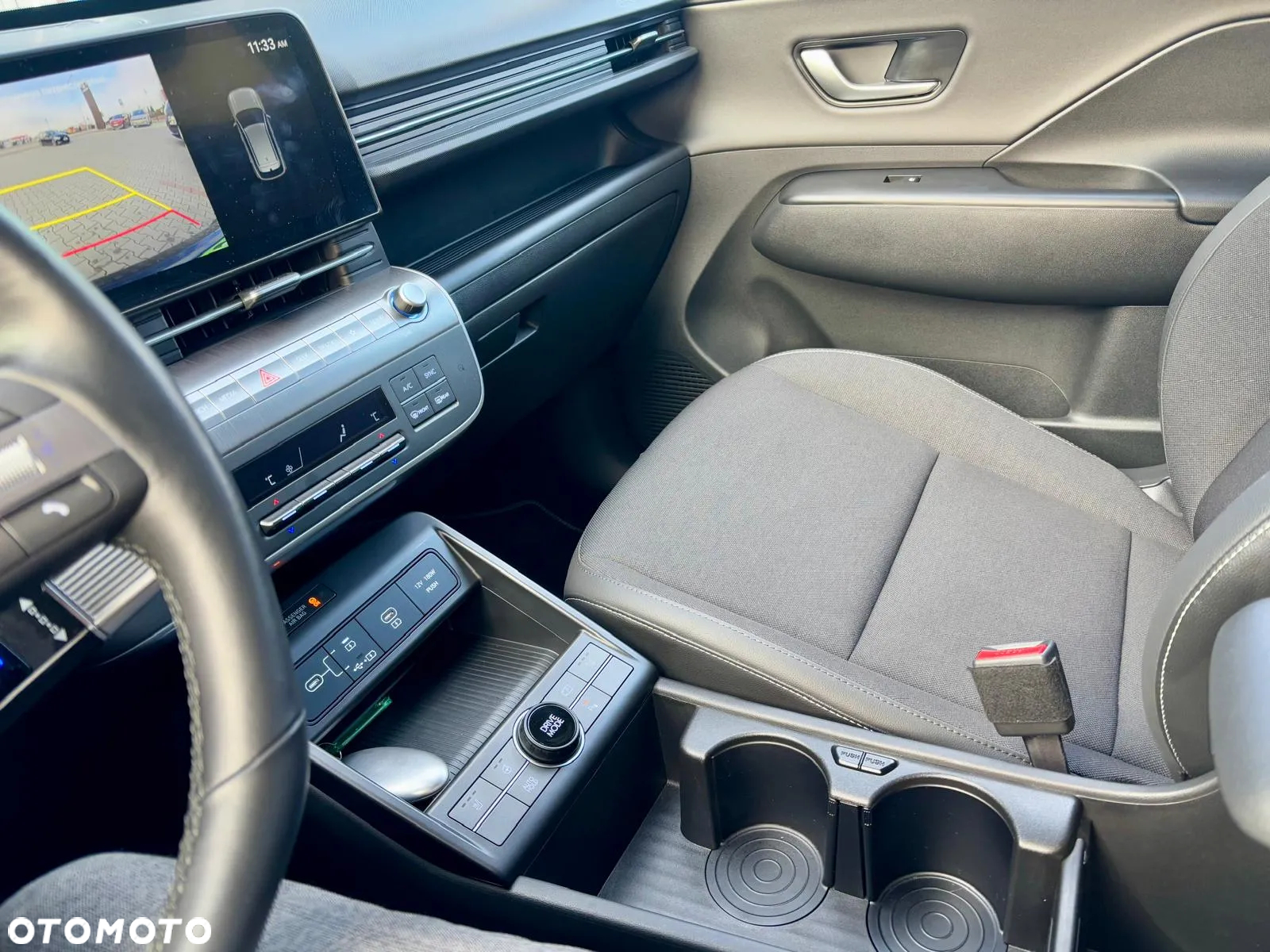 Hyundai Kona Electric 65kWh Executive - 11