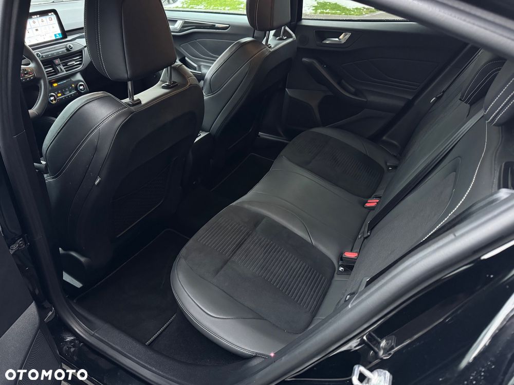 Ford Focus 2.3 EcoBoost ST - 26