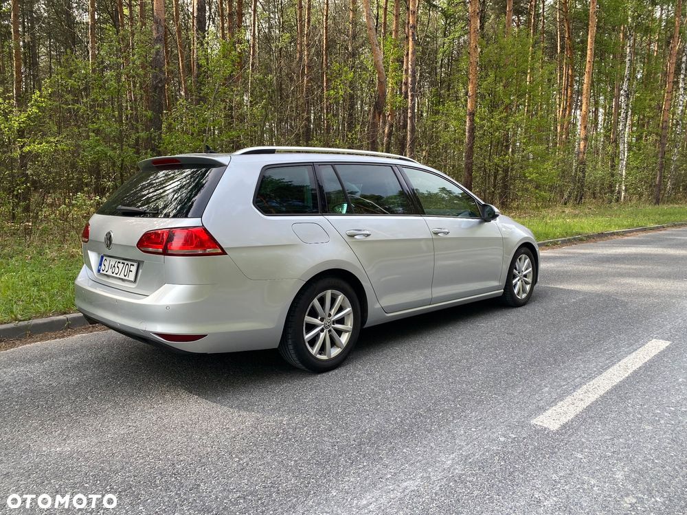 Volkswagen Golf 2.0 TDI BlueMotion Technology Lounge - 9