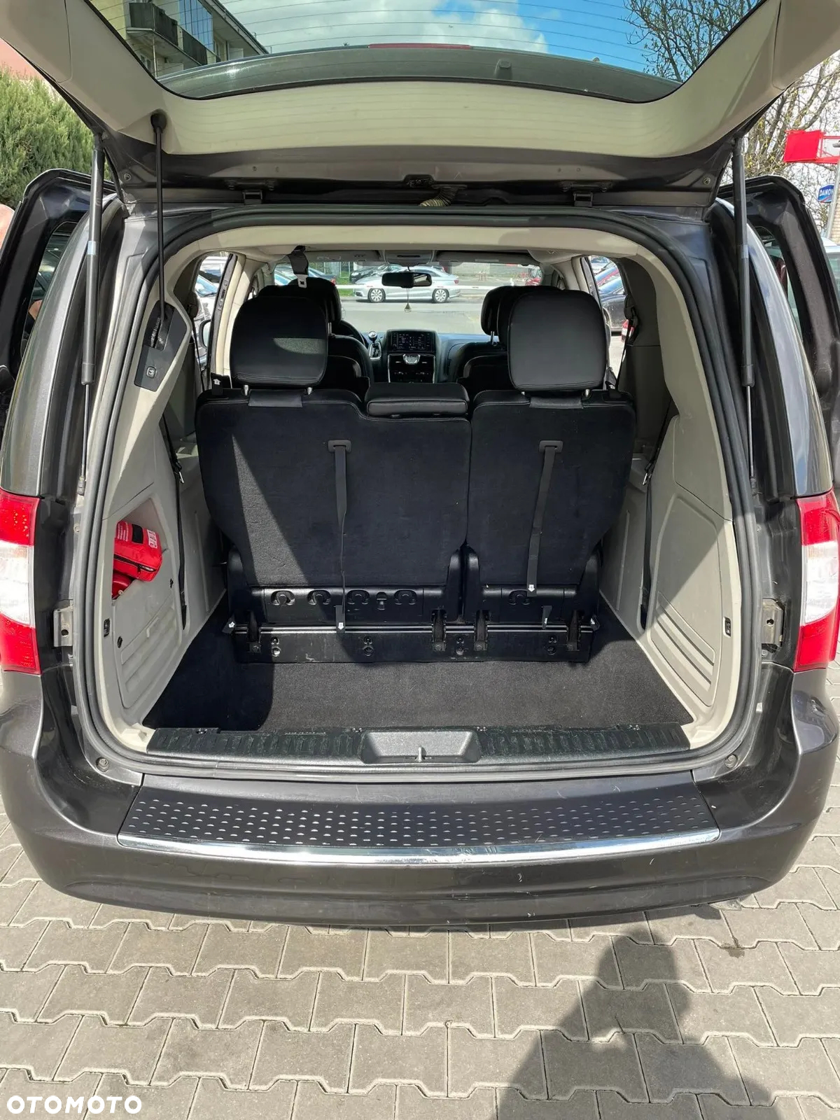 Chrysler Town & Country 3.6 Touring - 6