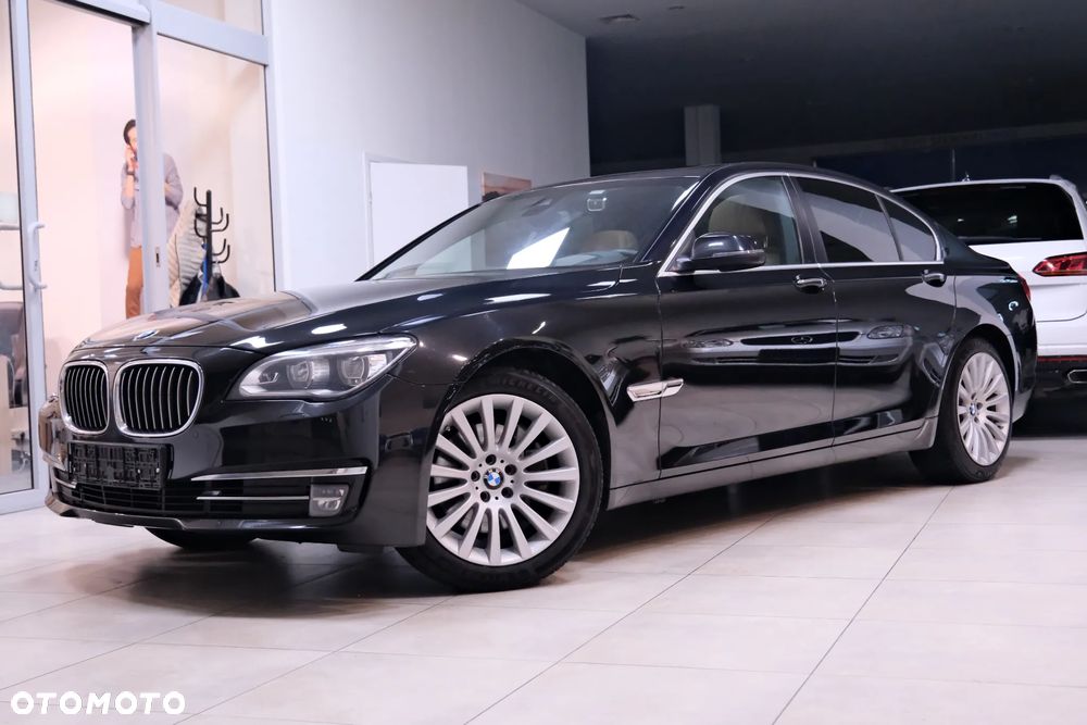 BMW Seria 7 730d Edition Exclusive - 18