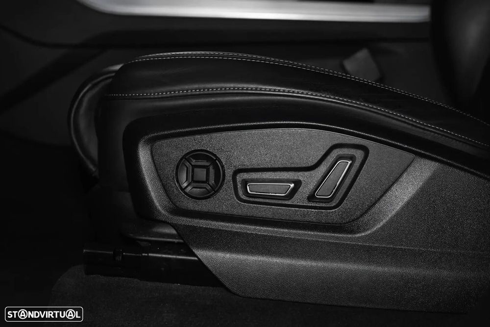 Audi Q7 55 TFSIe quattro S line Tiptronic - 46