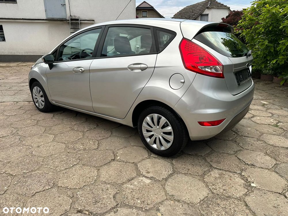 Ford Fiesta 1.25 Champions Edition - 4