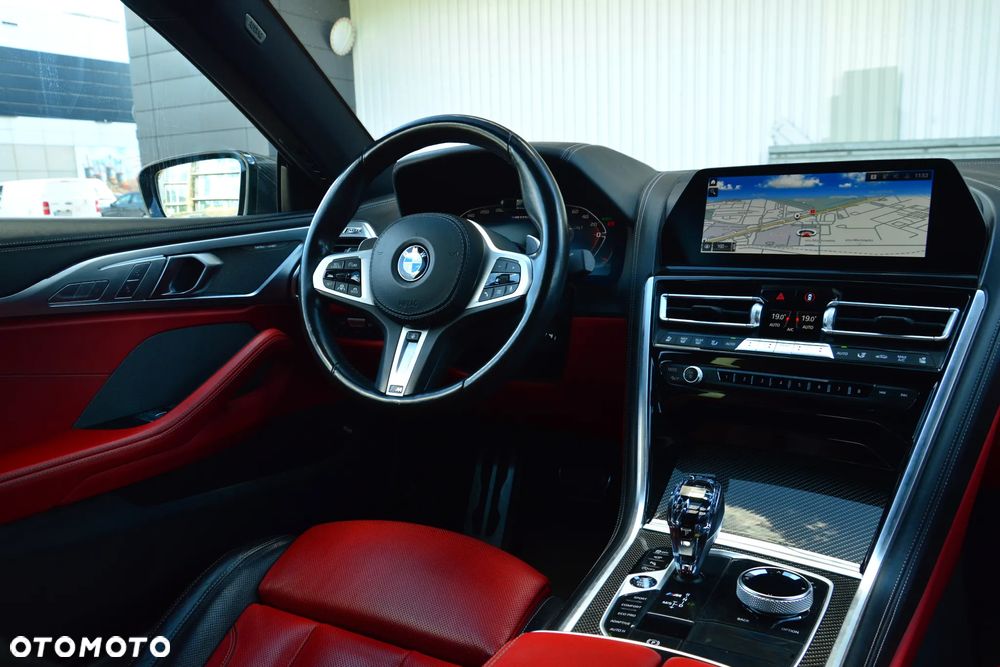 BMW Seria 8 - 22