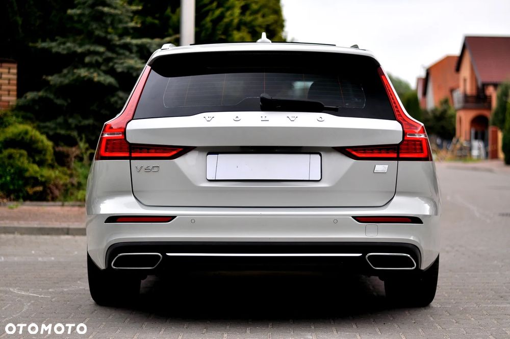 Volvo V60 T6 AWD Recharge Geartronic Inscription - 6