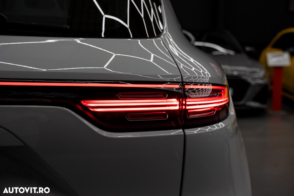 Porsche Cayenne S - 5