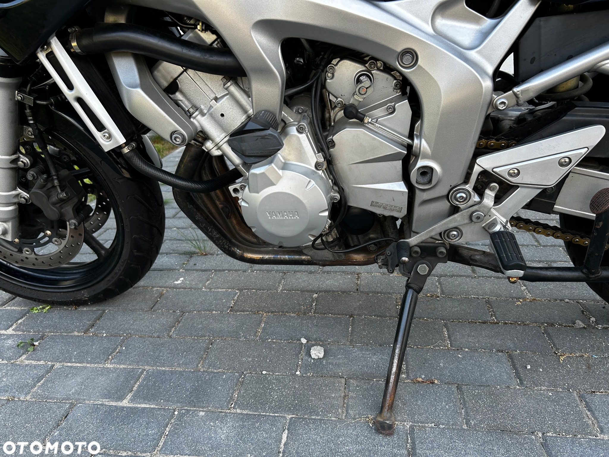 Yamaha FZ6 - 10
