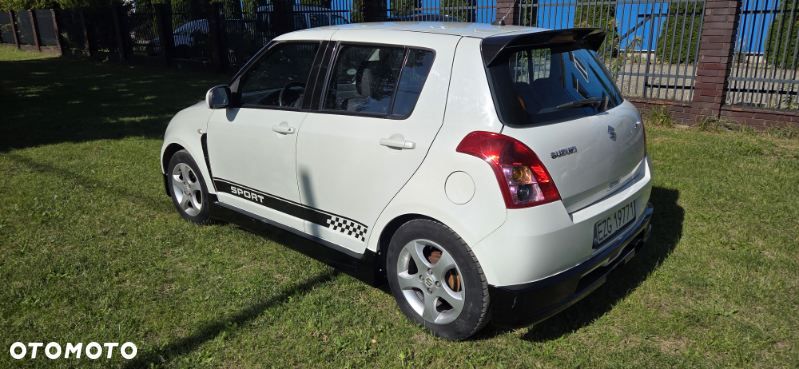 Suzuki Swift - 6