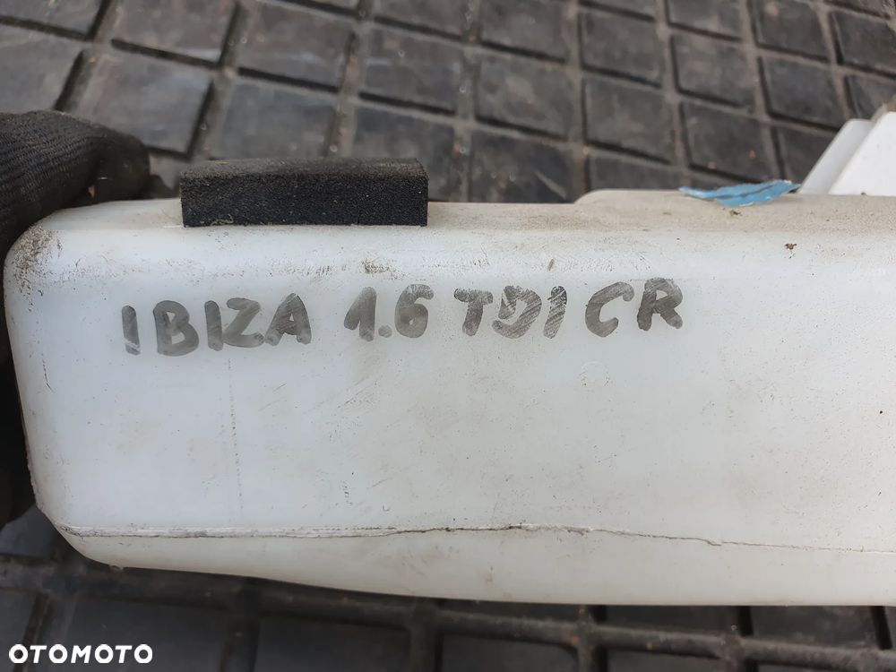 ZBIORNICZEK SPRYSKIWACZY VW POLO 9N EU 04' 6Q0955453N/P - 3