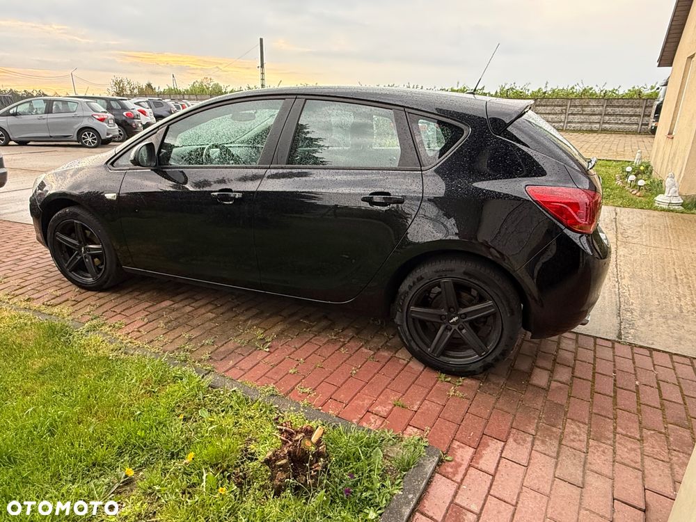 Opel Astra 1.4 Turbo - 5