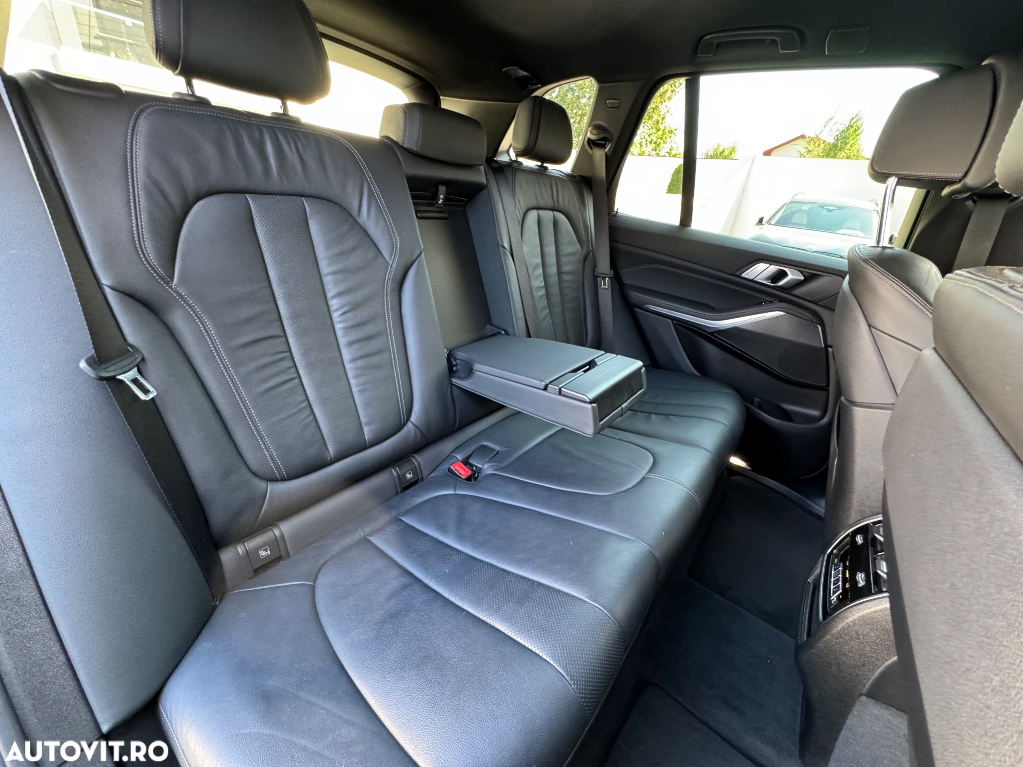 BMW X5 M M50d - 27