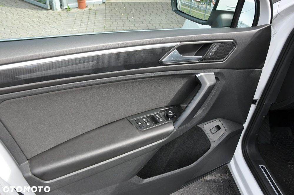 Volkswagen Tiguan 2.0 TDI SCR Elegance DSG - 11