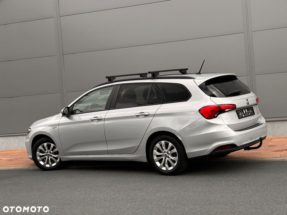 Fiat Tipo 1.4 T-Jet 16v Mirror - 16