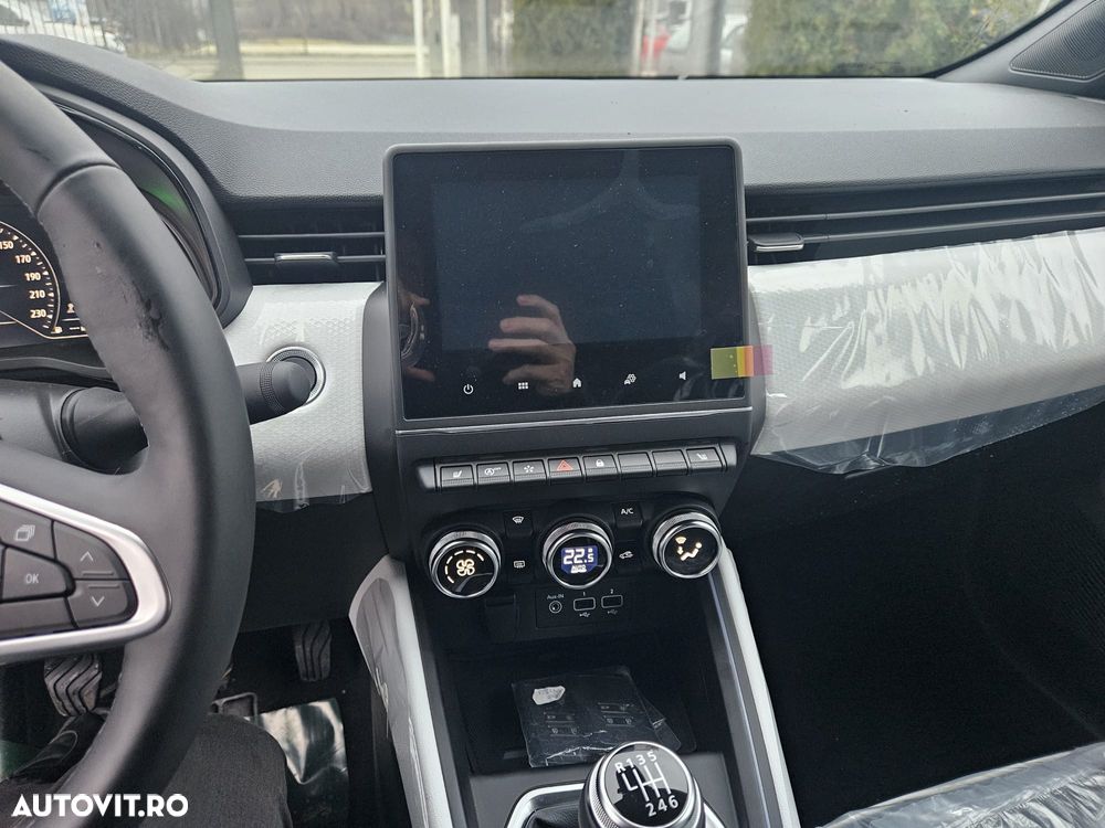 Renault Clio V 1.0 TCe 90 Techno - 8