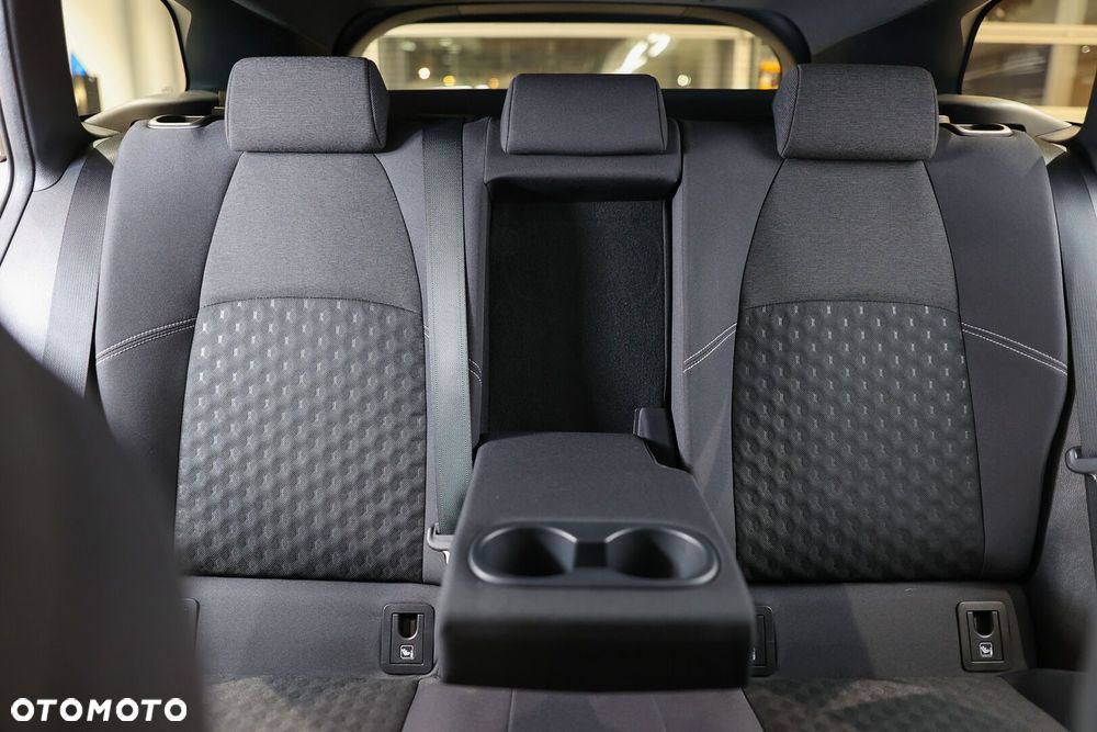 Toyota Corolla 1.8 Hybrid Comfort - 29
