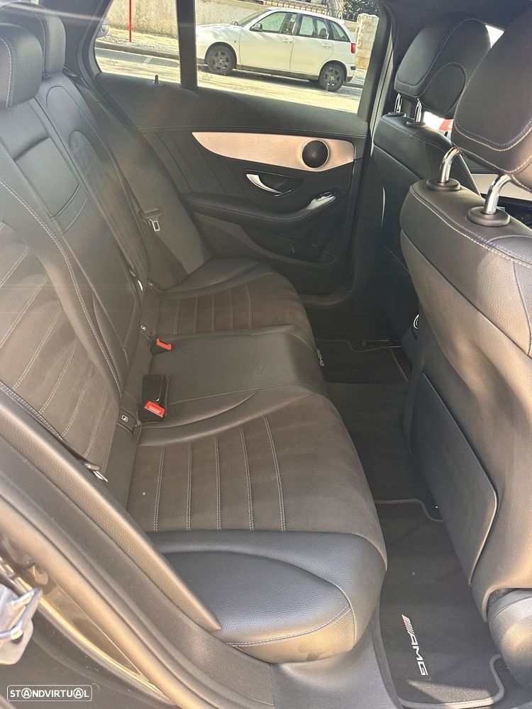 Mercedes-Benz C 300 de AMG Line - 9