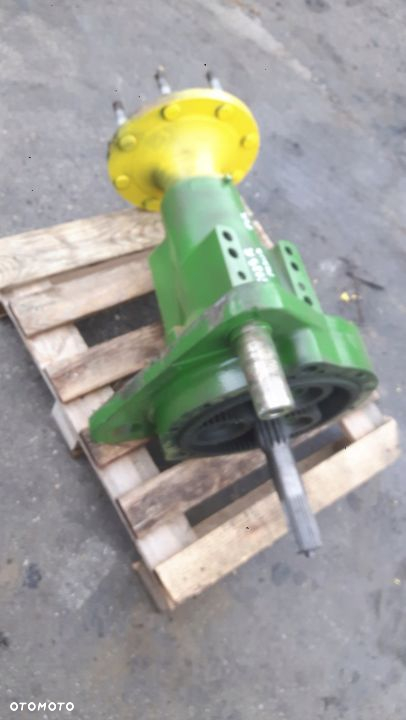Zwolnica prawa JOHN DEERE 6125R AL215244 107kW 14R - 13