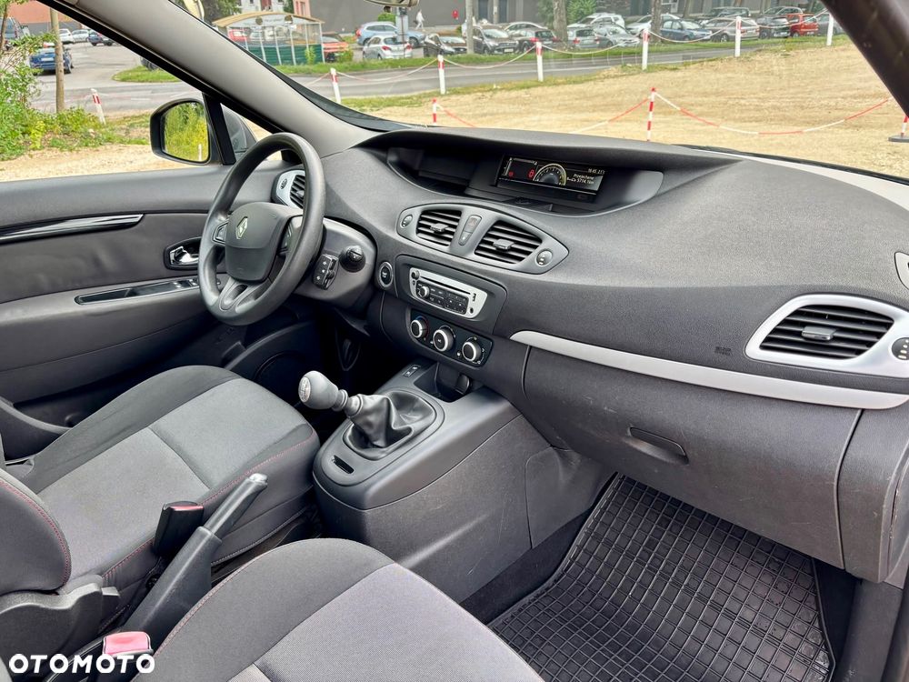 Renault Scenic 1.5 dCi Expression - 10