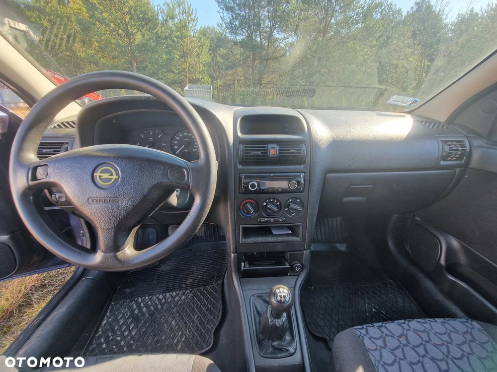 Opel Astra 2.0 DTI - 4
