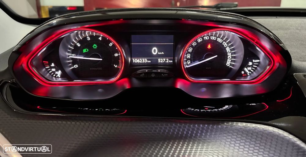 Peugeot 2008 1.2 PureTech GT Line - 9