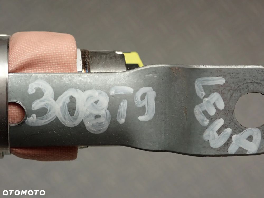 KURTYNA BOCZNA- PEUGEOT 308 T9, OPEL MOKKA, MERCEDES W176, SUZUKI SWIFT MK4, HYUNDAI I40, HYUNDAI IX35,ROVER VOGUE L405, AUDI A4 B8 AVANT, AUDI A4 B8, AUDI A4 B8 SEDAN, MERCEDES W163 ML, PEUGEOT 208 II, VW GOLF VII, AUDI A6 C6, AUDI A6 C7 KOMBI, AUDI A6 C7 SEDAN - 5