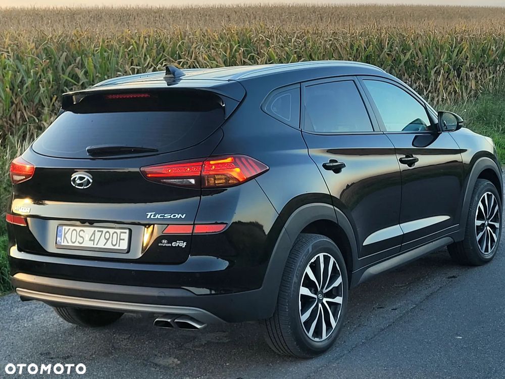 Hyundai Tucson - 2