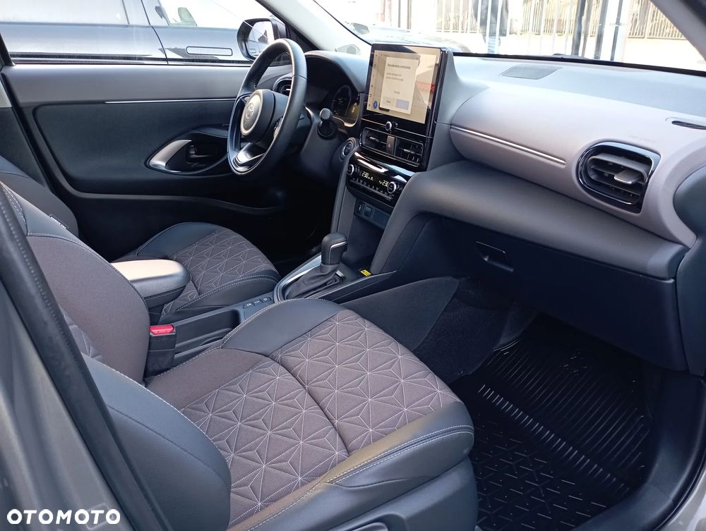 Toyota Yaris Cross Hybrid 1.5 Executive - 9