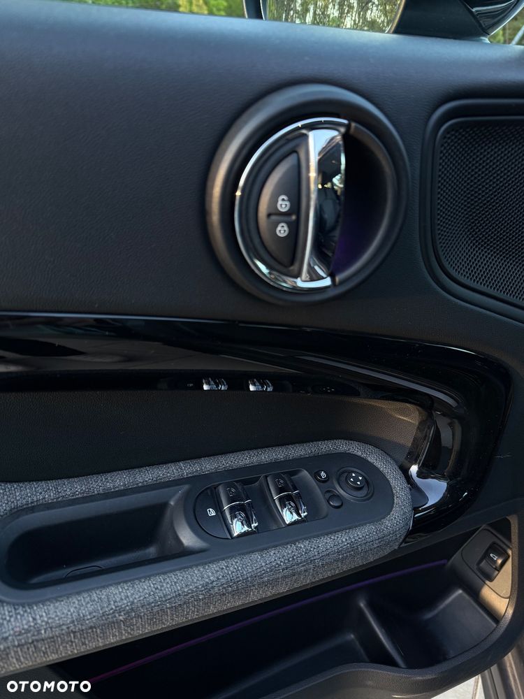 MINI Countryman Cooper Classic Trim - 15