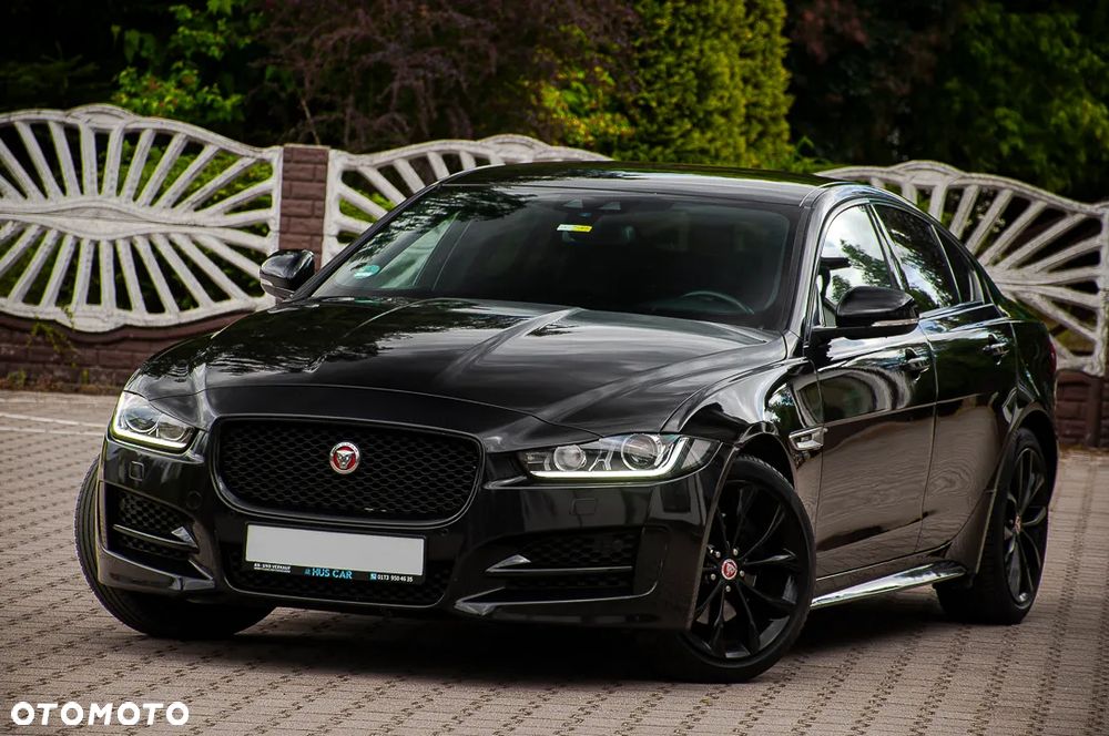 Jaguar XE - 30