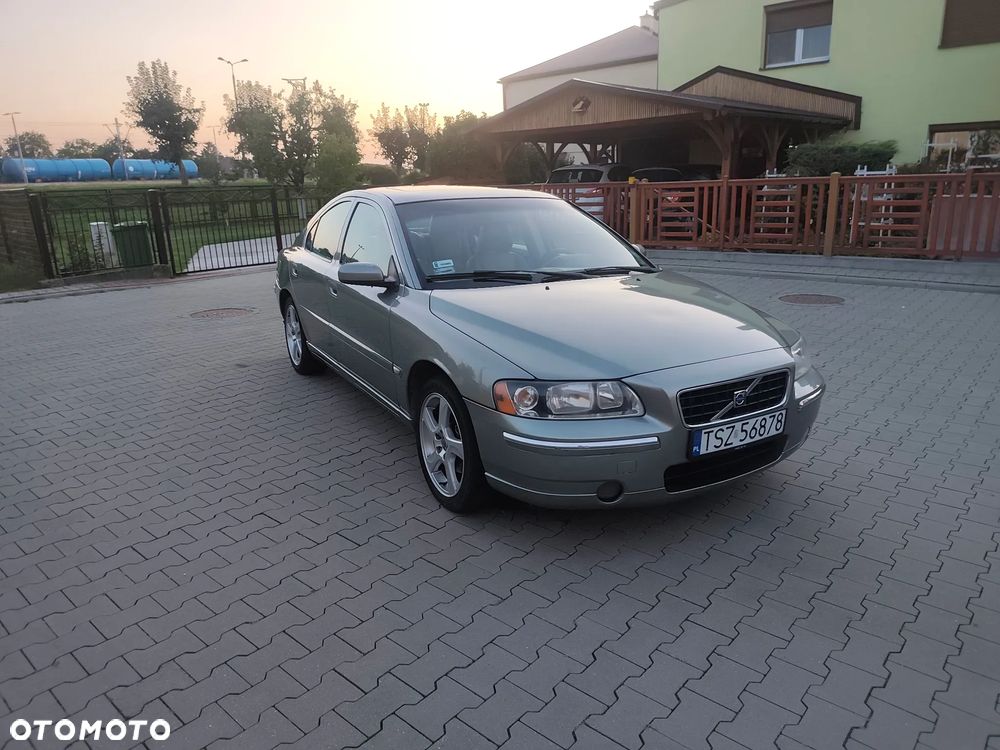 Volvo S60 - 1