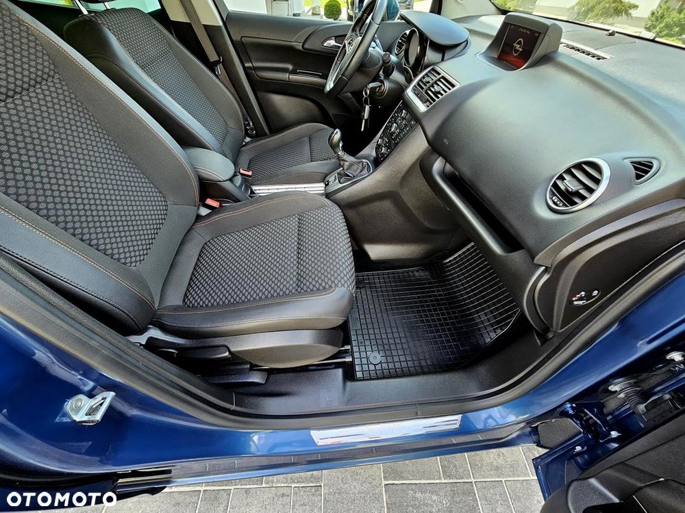 Opel Meriva 1.4 T Cosmo - 24