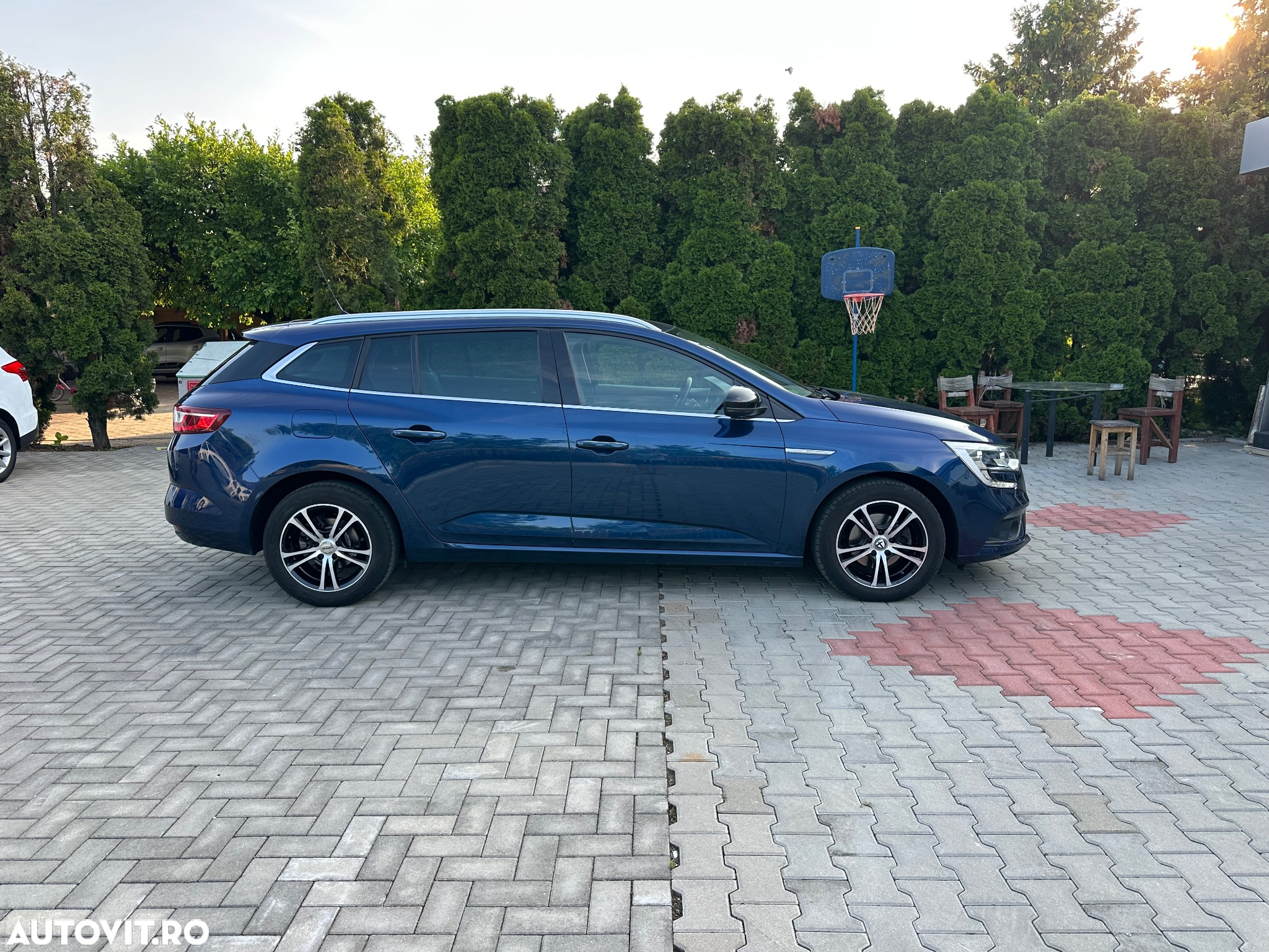 Renault Megane BLUE dCi Limited - 11