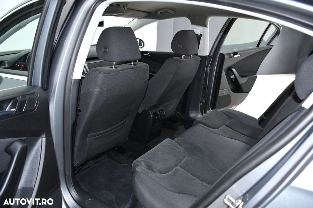 Volkswagen Passat 2.0 TDI DPF DSG Comfortline - 14