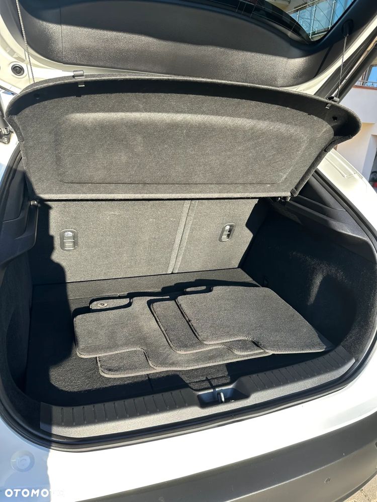 Mazda CX-30 2.0 mHEV Hikari 2WD - 17